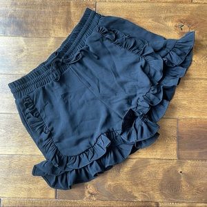 FREE SHIPPING! Adorable Ruffle Shorts